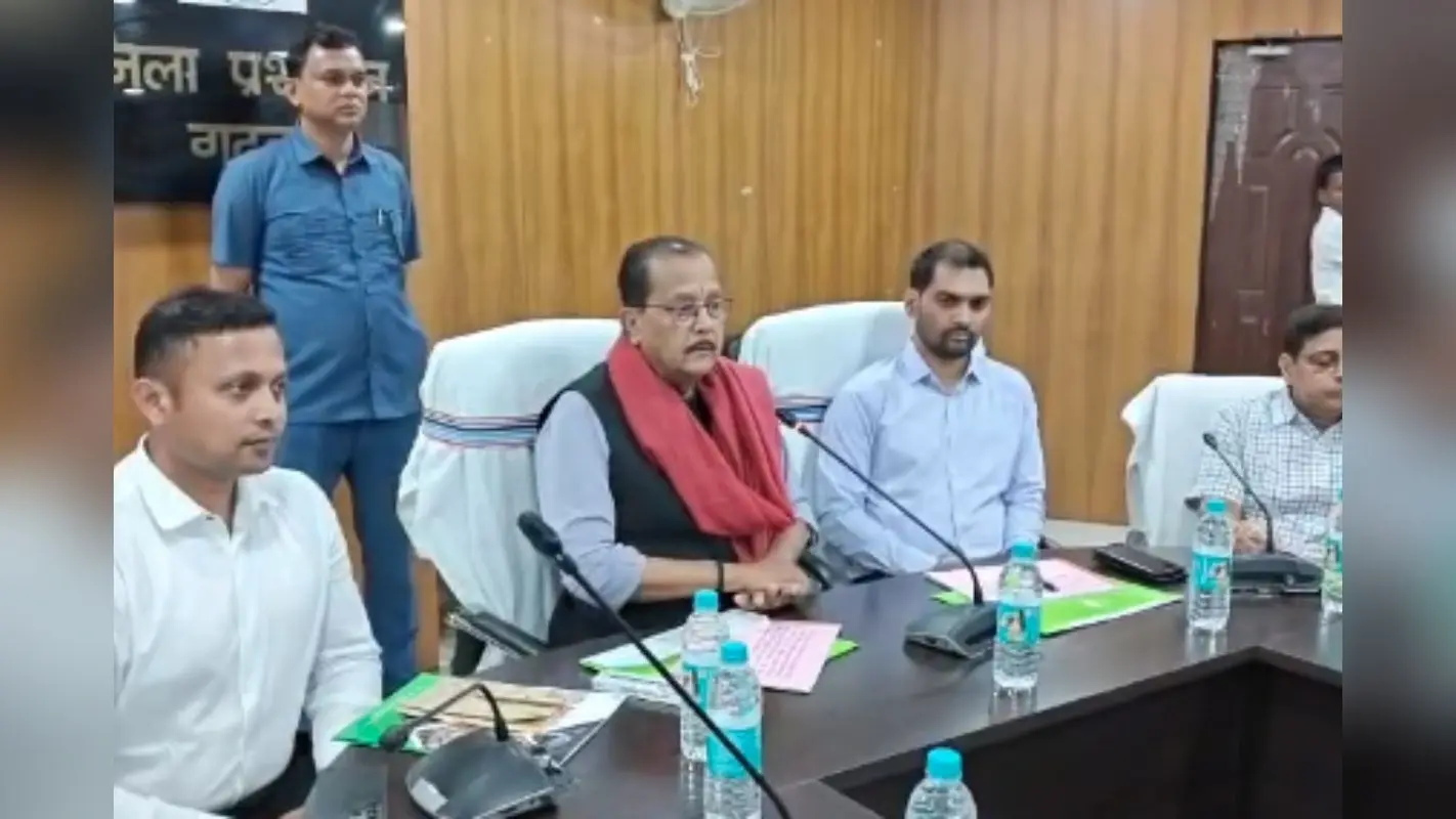 गढ़वा के बूढ़ा पहाड़ में अब विकास का ‘नया सवेरा’, वित्त मंत्री ने दिए इन सुविधाओं को ठीक करने के निर्देश