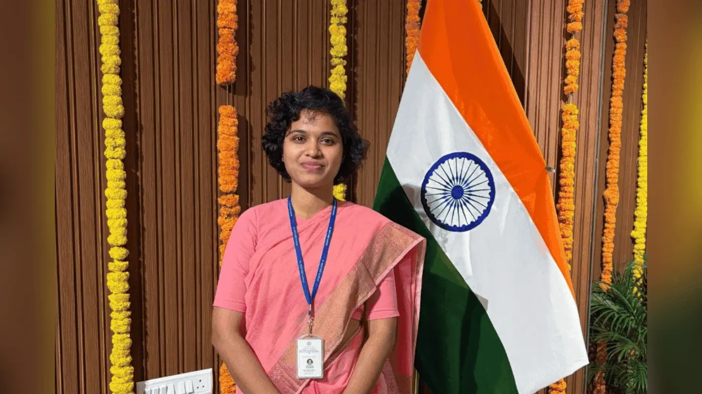 मजदूर की बेटी ने किया कमाल, UPSC में गुडेल्ली सृजना को मिली AIR 55