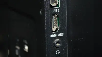 Smart TV में HDMI पोर्ट के पास क्यों लिखा होता है ARC या eARC? जान लें इसका असली काम