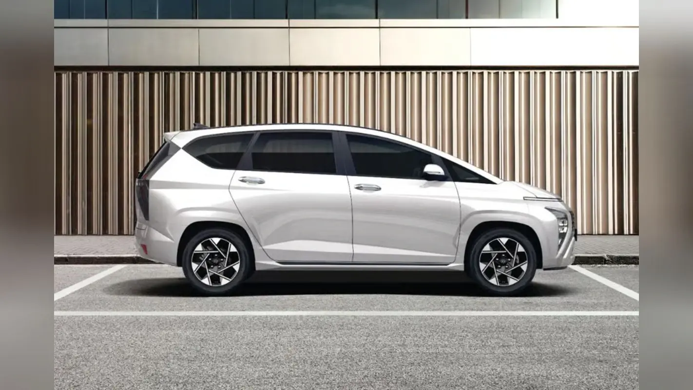 Ertiga की बढ़ने वाली है टेंशन, Hyundai और Kia ला रही हैं 2 नई MPV, जानें डिटेल्स