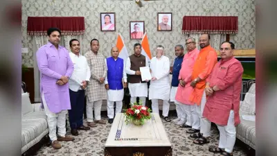 रांची से रामगढ़ तक भड़की आक्रोश की आग, BJP ने उत्पाद सिपाही पेपर लीक मामले में सरकार को घेरा