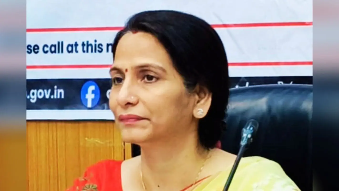चुनाव की ड्यूटी और कालबैसाखी की चुनौती, KMC कमिश्नर स्मिता पांडे ने संभाला मोर्चा, कहा- कामकाज पर नहीं पड़ेगा असर