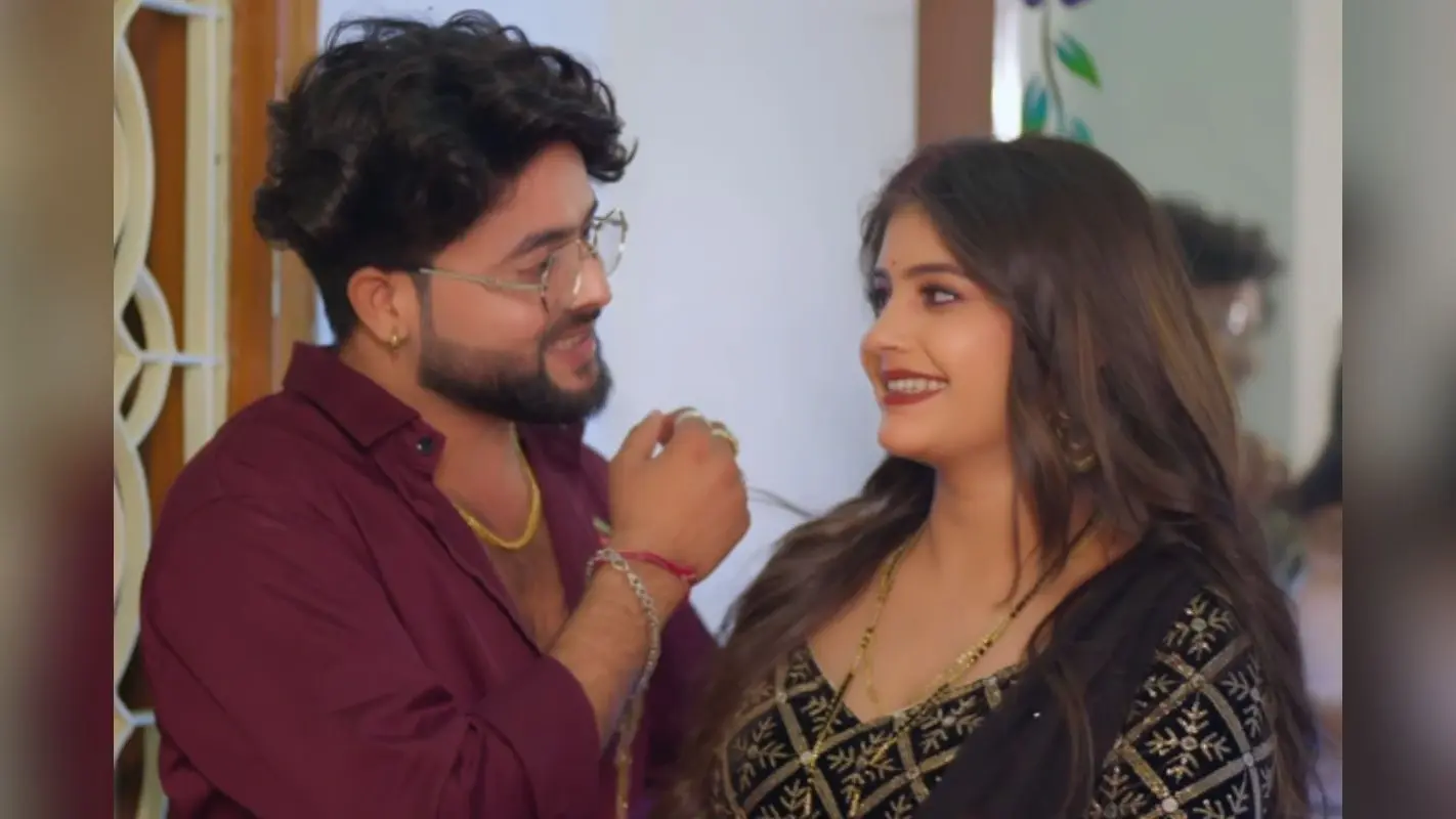 खुशी कक्कड़ का गाना ‘खूबसूरती’ हुआ रिलीज, साड़ी में आराध्या सिंह ने ढाया कहर