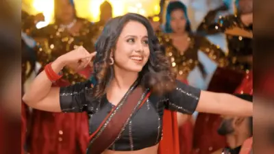 रिलीज होते ही छाया ‘पटना राजधानी’, लहंगे में एक्ट्रेस के ठुमकों ने बढ़ाया इंटरनेट का पारा