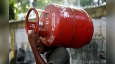 LPG Crisis: फर्जी मैसेज से बचाएगा ऑनलाइन बुकिंग और ट्रैकिंग का आसान तरीका
