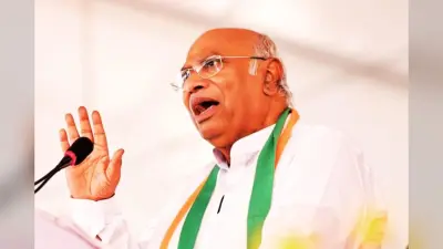 बंगाल की धरती से खरगे का मोदी पर पलटवार, कहा- महिला आरक्षण बिल विपक्ष ने नहीं, खुद पीएम ने खत्म किया