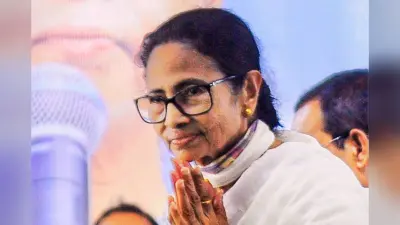 लॉजिकल डिस्क्रेपेंसी का चुनाव आयोग ने सिर्फ बंगाल में किया इस्तेमाल, पिंगला में भाजपा पर बरसीं ममता बनर्जी