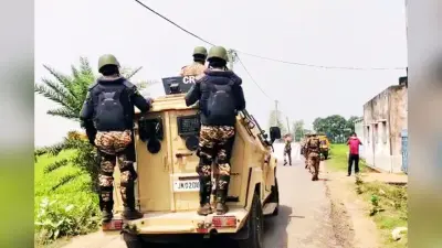 नंदीग्राम में वोट से पहले हाई-वोल्टेज ड्रामा, TMC का आरोप- केंद्रीय बलों ने ग्रामीणों पर किया हमला