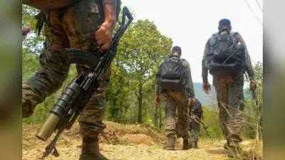 नक्सल मुक्त घोषित होने के 12 दिन बाद मुठभेड़, महिला नक्सली ढेर