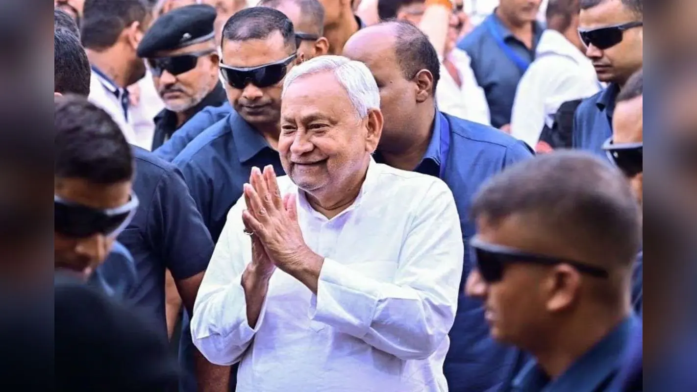 नीतीश कुमार आज लेंगे शपथ, BJP की हाई लेवल मीटिंग भी, नए CM पर होगी चर्चा