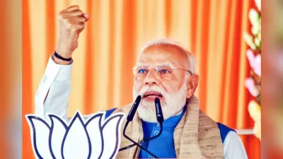 बंगाल में गरजे पीएम मोदी- बंगालियों को अपनी ही मिट्टी पर अल्पसंख्यक नहीं बनने देंगे, ममता बनर्जी सरकार पर बोला हमला