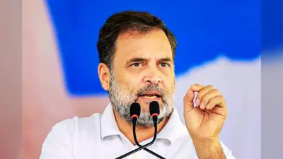 रायगंज में गरजे राहुल गांधी- संविधान को खत्म कर रही भाजपा-आरएसएस की नफरत, ममता सरकार को भी घेरा