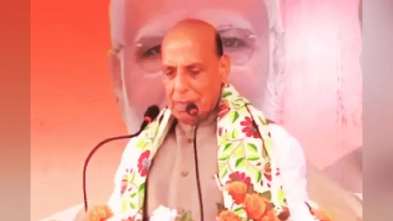 भाजपा सरकार बनते ही गुंडों की खाल खींच देंगे, गुंडे जेल जायेंगे या ‘ऊपर’ चले जायेंगे : राजनाथ सिंह
