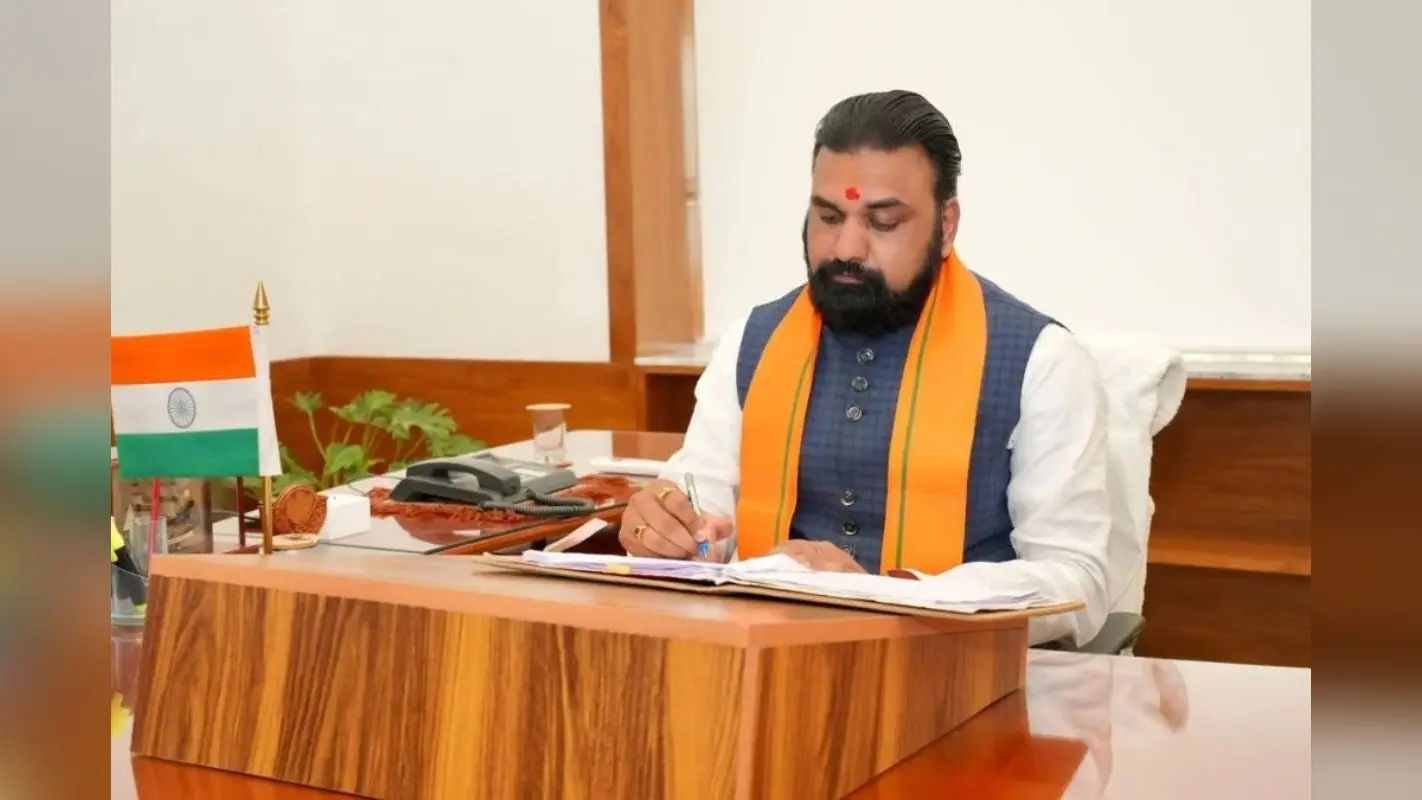 अपने घर की महिलाएं सांसद, दूसरों की बेटियों को मौका नहीं-नारी शक्ति बिल पर विपक्ष पर बरसे CM सम्राट
