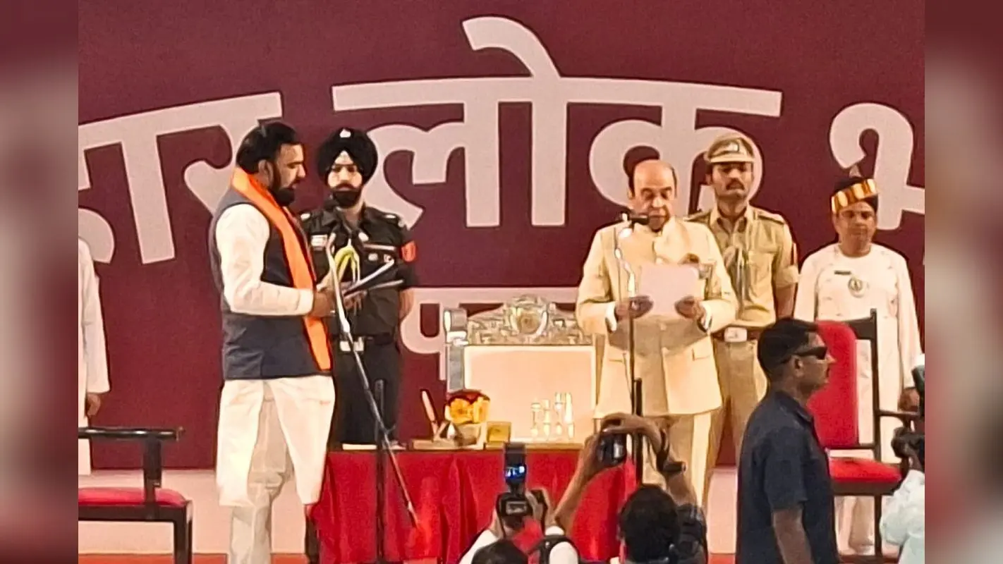 सम्राट चौधरी बने बिहार के 24वें मुख्यमंत्री, विजय-बीजेंद्र को भी राज्यपाल ने दिलाई डिप्टी सीएम की शपथ