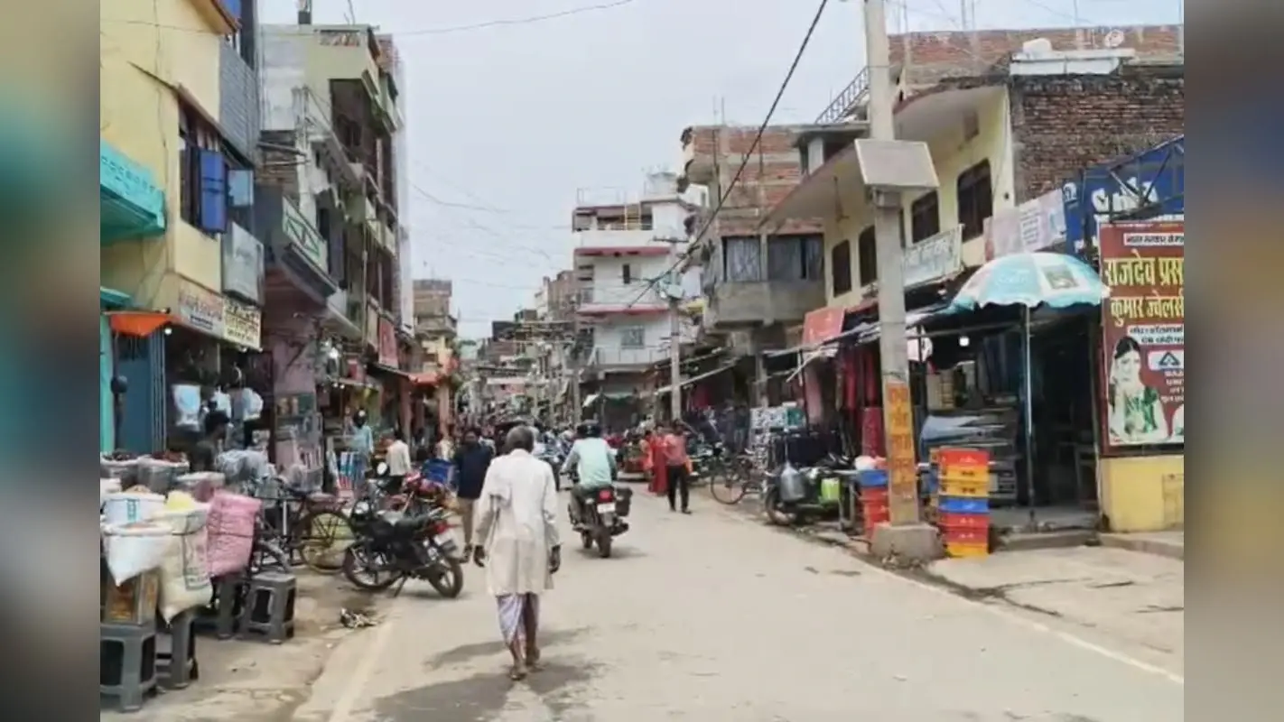 Sitamarhi: नेपाली ग्राहकों की कमी से सूना पड़ा बाजार, व्यापारियों की बढ़ी चिंता