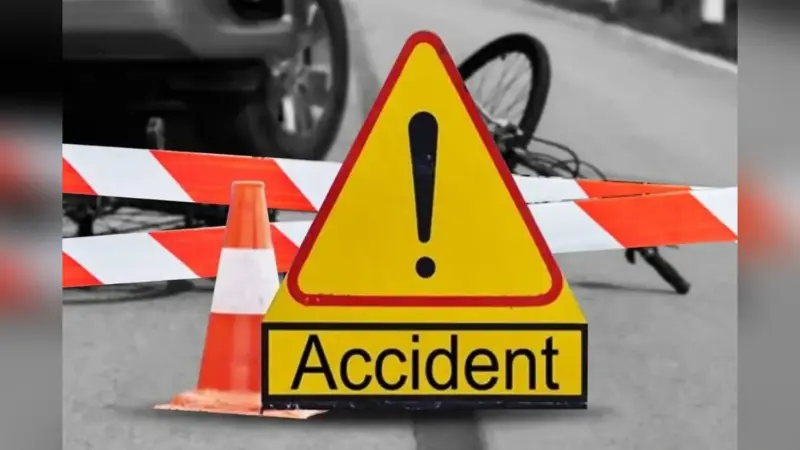 Sitamarhi News: शादी में पहुंचे लोगों को पिकअप ने कुचला, 2 की हालत नाजुक