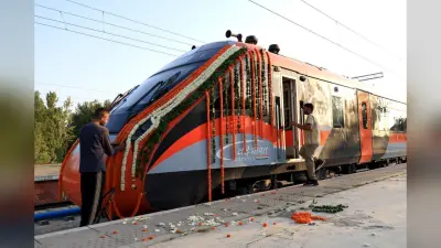 श्रीनगर-जम्मू वंदे भारत: रेल मंत्री ने दिखाई हरी झंडी, अब आसान होगी वैष्णो देवी और अमरनाथ यात्रा
