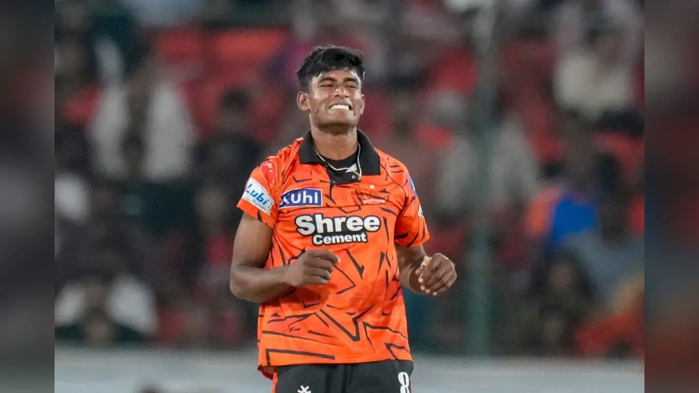 धोनी ने साकिब हुसैन को किया मोटिवेट, कहा- मेहनत करते रहो