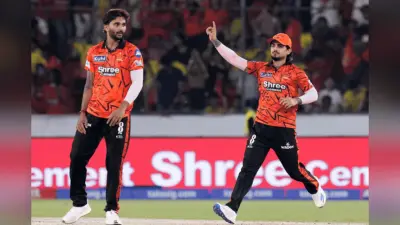 BCCI से शिकायत करने की तैयारी में सनराइजर्स हैदराबाद, आवेश खान ने फिर किया विवादित काम