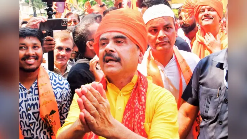 बंगाल की राजनीति के ‘गेमचेंजर’ हैं शुभेंदु अधिकारी? नंदीग्राम के नायक से ममता बनर्जी को ललकारने तक, जानें 5 अनकहे सच