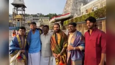 IPL 2026: जीत का आशीर्वाद लेने तिरुमाला मंदिर पहुंचे RCB के खिलाड़ी! CSK से होगा अगला मैच