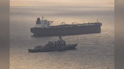 मिसाइल डिस्ट्रॉयर USS राफेल पेराल्टा ने रोका ईरानी जहाज, US की समुद्री नाकेबंदी से बढ़ी टेंशन