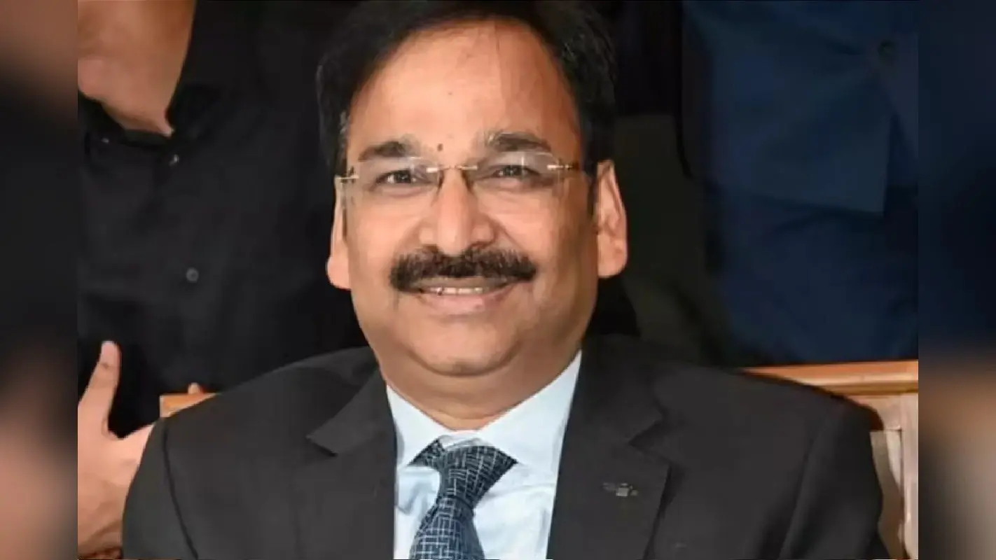 आईएएस अफसर विनय चौबे को मिली सशर्त जमानत, सुप्रीम कोर्ट ने दिया आदेश