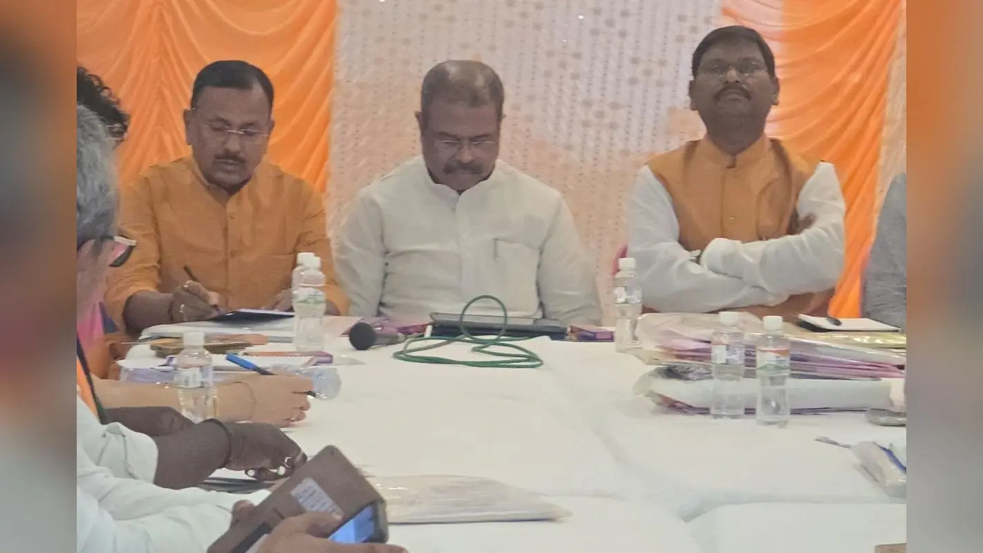 बंगाल के रण में अर्जुन मुंडा की एंट्री! झारग्राम में धर्मेंद्र प्रधान संग बनाई ‘विजयरथ’ की रणनीति
