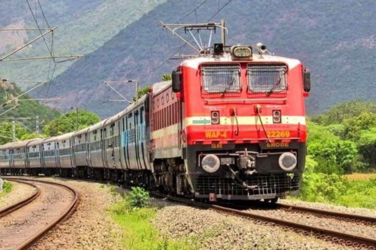 रेलवे का तोहफा, पटना और पाटलिपुत्र रूट से चलेंगी 7 जोड़ी स्पेशल ट्रेनें, देखिए पूरी लिस्ट