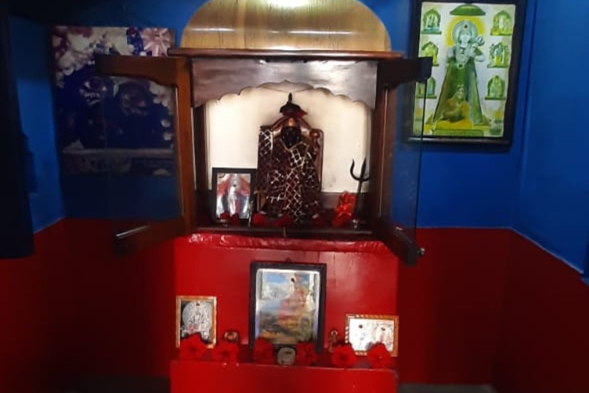 पूर्णिया में लक्ष्मी नगरी गुलाबबाग में विराजते हैं शनिदेव, शनिवार को उमड़ती है आस्था की भारी भीड़