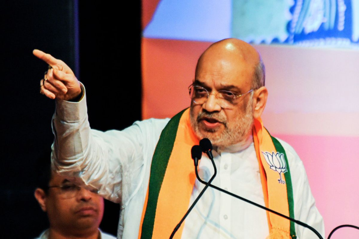 अमित शाह का बड़ा ऐलान- बंगाल में घुसपैठ और मवेशी तस्करी पर अब परमानेंट ब्रेक, अपराधी जायेंगे जेल