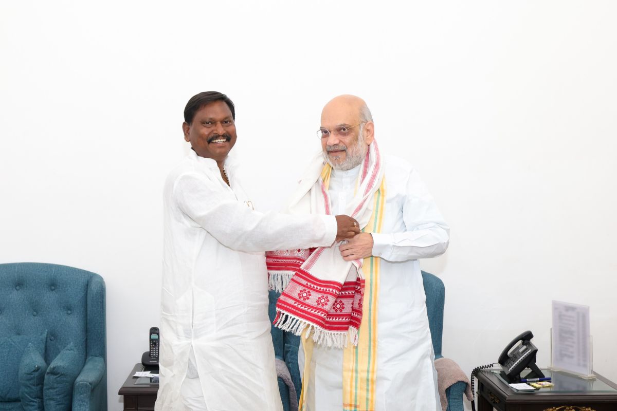 अमित शाह से मिले पूर्व CM अर्जुन मुंडा, पश्चिम बंगाल चुनाव में मिली ऐतिहासिक जीत पर दी बधाई