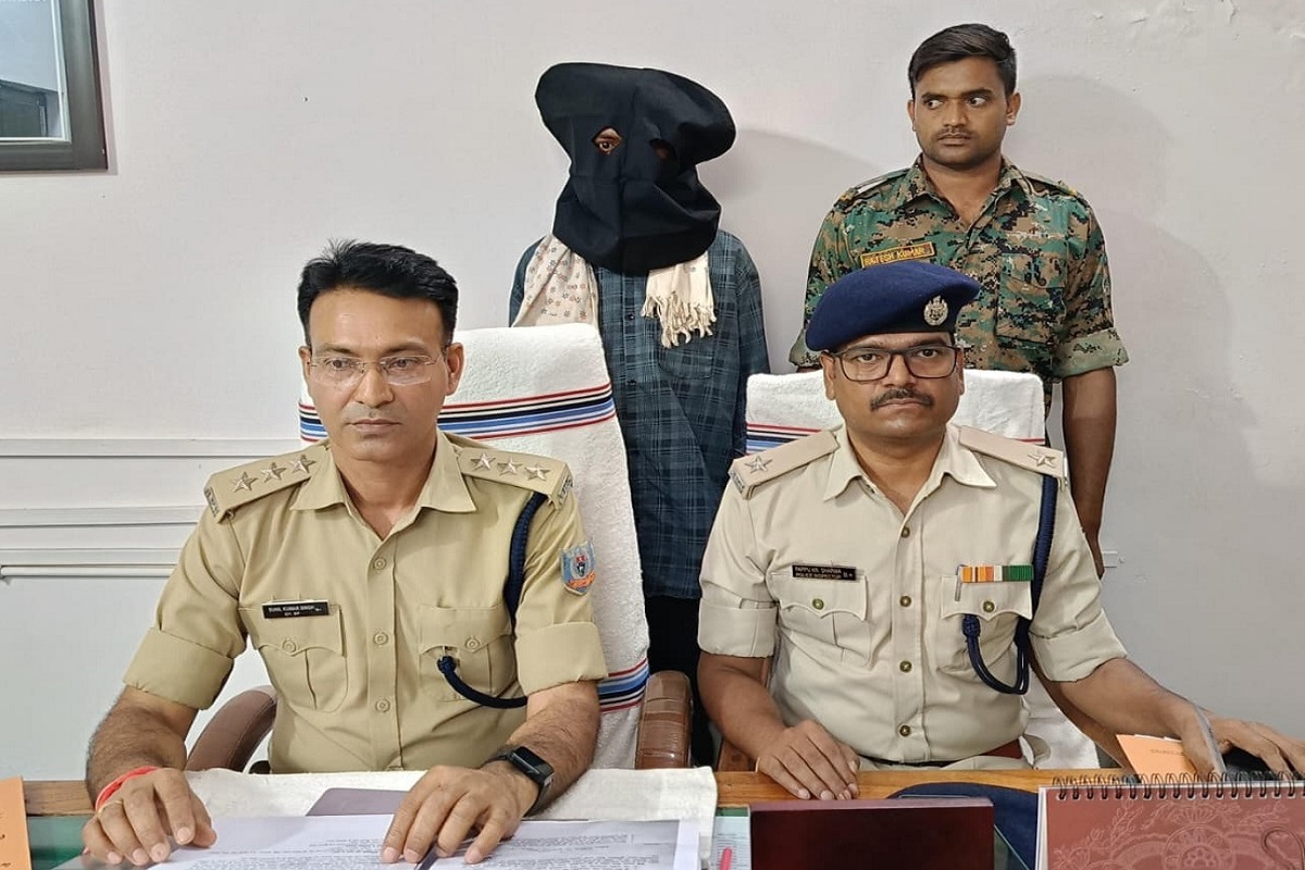 चतरा में जेजेएमपी उग्रवादी गिरफ्तार, लेवी मांगने और आगजनी की घटना में था शामिल