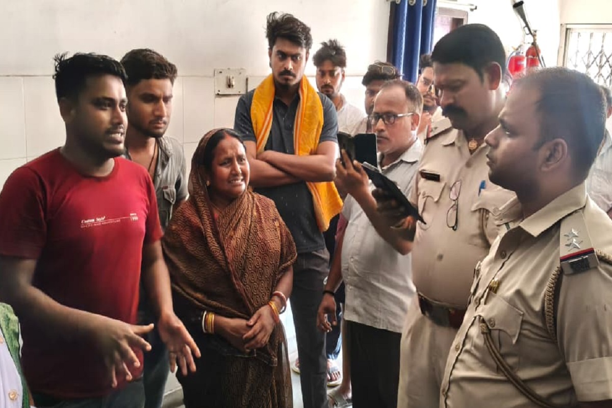 बाघमारा सीएचसी में लापरवाही का आरोप, ऑक्सीजन की कमी से नवजात की मौत