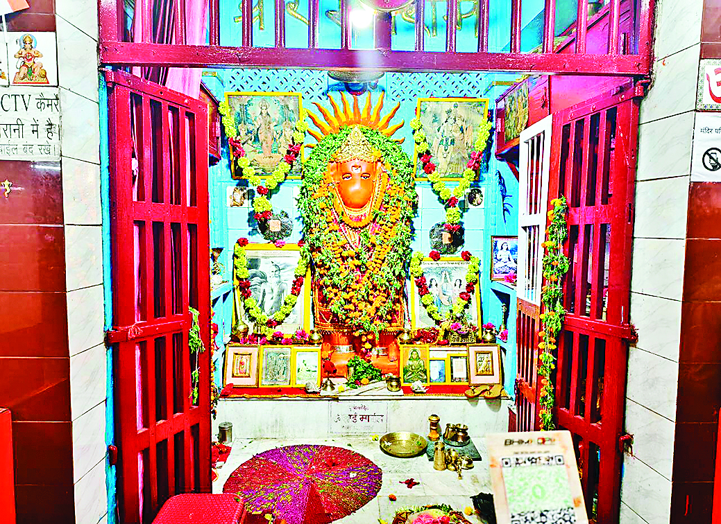 नवादा सिटी अपडेट: संकटमोचन मंदिर में महाआरती, शाम को गांधी इंटर स्कूल में प्रभात खबर का अपराजिता कार्यक्रम