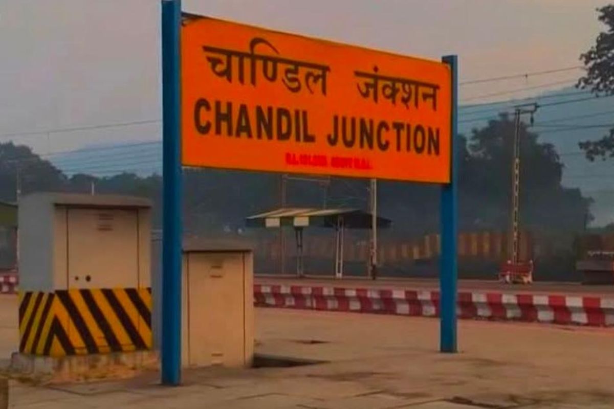 “झारखंडियों का समय मूल्यवान नहीं क्या?”- CM हेमंत सोरेन ने ट्रेनों की लेट-लतीफी पर रेल मंत्री को घेरा