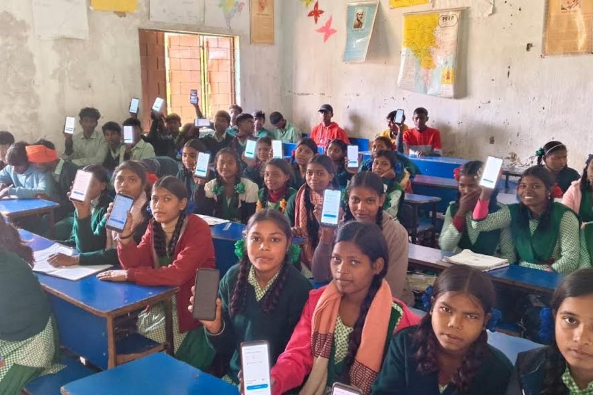 झारखंड के सरकारी स्कूलों का ‘AI’ चमत्कार: फेलियर रेट 70% गिरा, लातेहार और गुमला बने स्टेट टॉपर