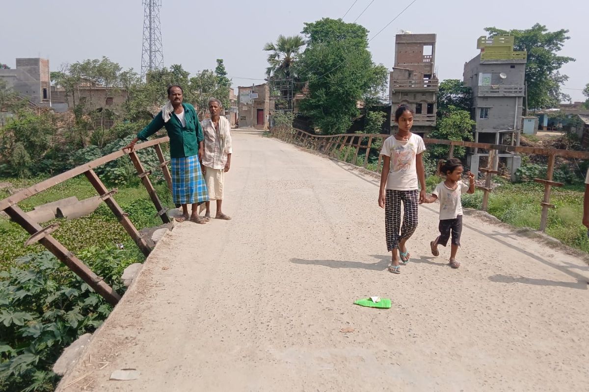 खगड़िया में 30 हजार लोगों की लाइफलाइन बना मौत का रास्ता, कभी भी गिर सकता है पुल