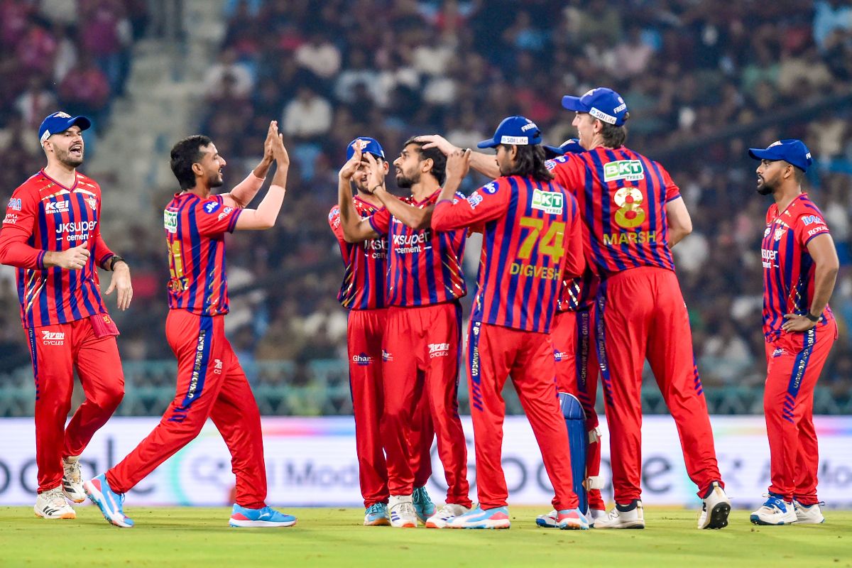 LSG vs RCB: मार्श के तूफानी शतक के बाद प्रिंस की धारदार गेंदबाजी, रोमांचक मुकाबले में लखनऊ ने बेंगलुरु को हराया