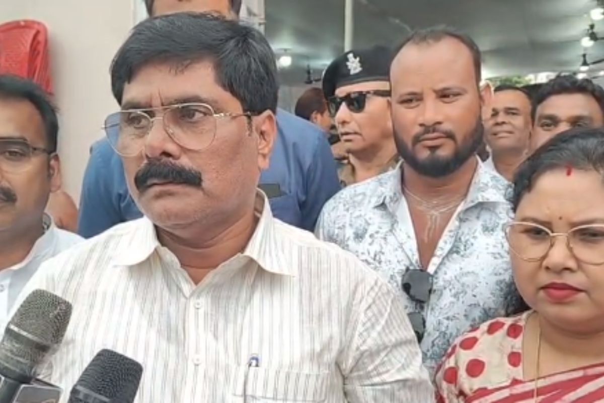 ‘परिवार के साथ बेटे की तरह खड़ा हूं’… झारखंड के पूर्व मंत्री माधव सिंह की श्रद्धांजलि सभा में बोले मंत्री योगेंद्र प्रसाद