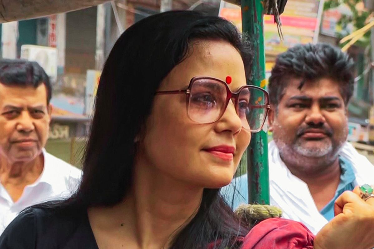 ममता बनर्जी से अलग महुआ मोईत्रा के विचार, बोलीं- बंगाल ने भाजपा को चुना, फैसला हमें मंजूर