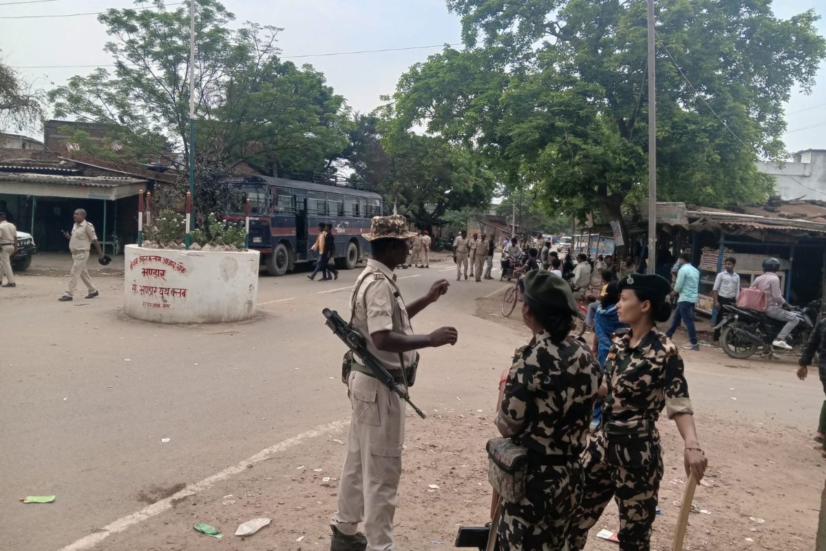 Motihari News: कलश यात्रा झड़प के बाद एक्शन में प्रशासन,अफवाह फैलाने वालों पर नजर