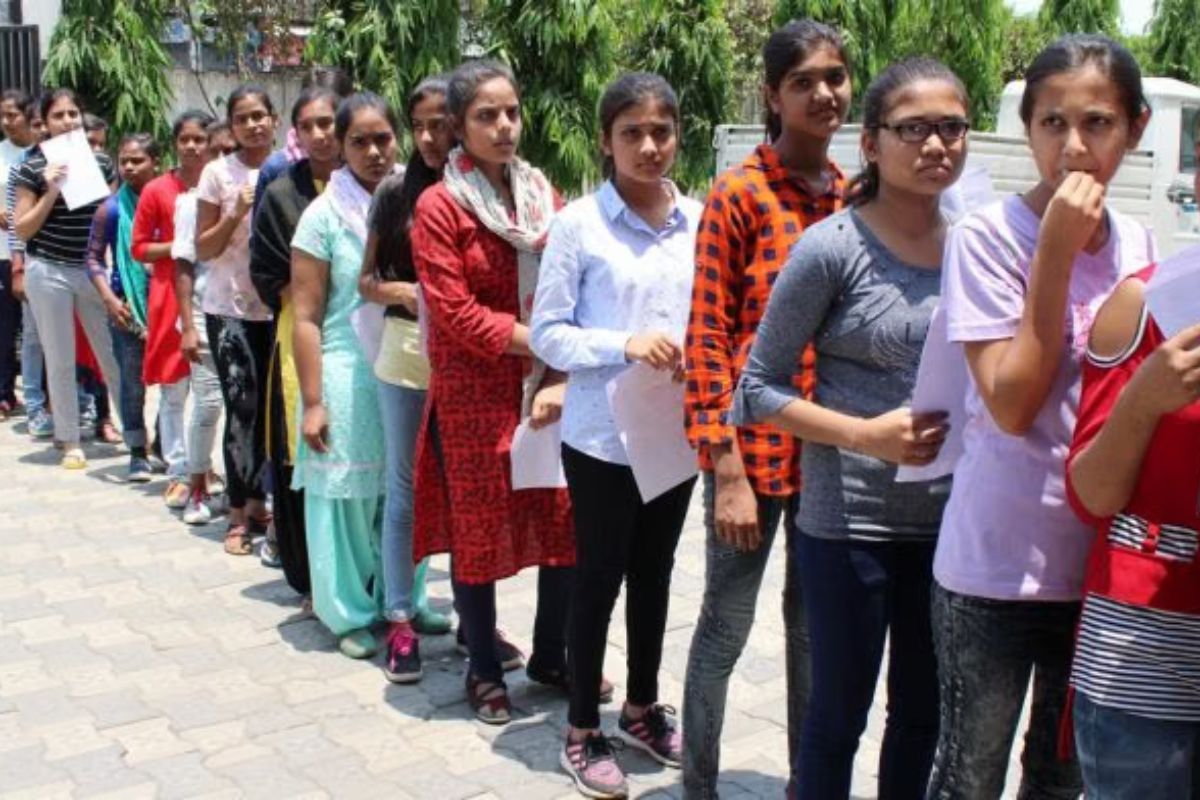 NEET UG परीक्षा में AI और CCTV से पकड़े गए 150 से अधिक संदिग्ध अभ्यर्थी, होगी पूछताछ