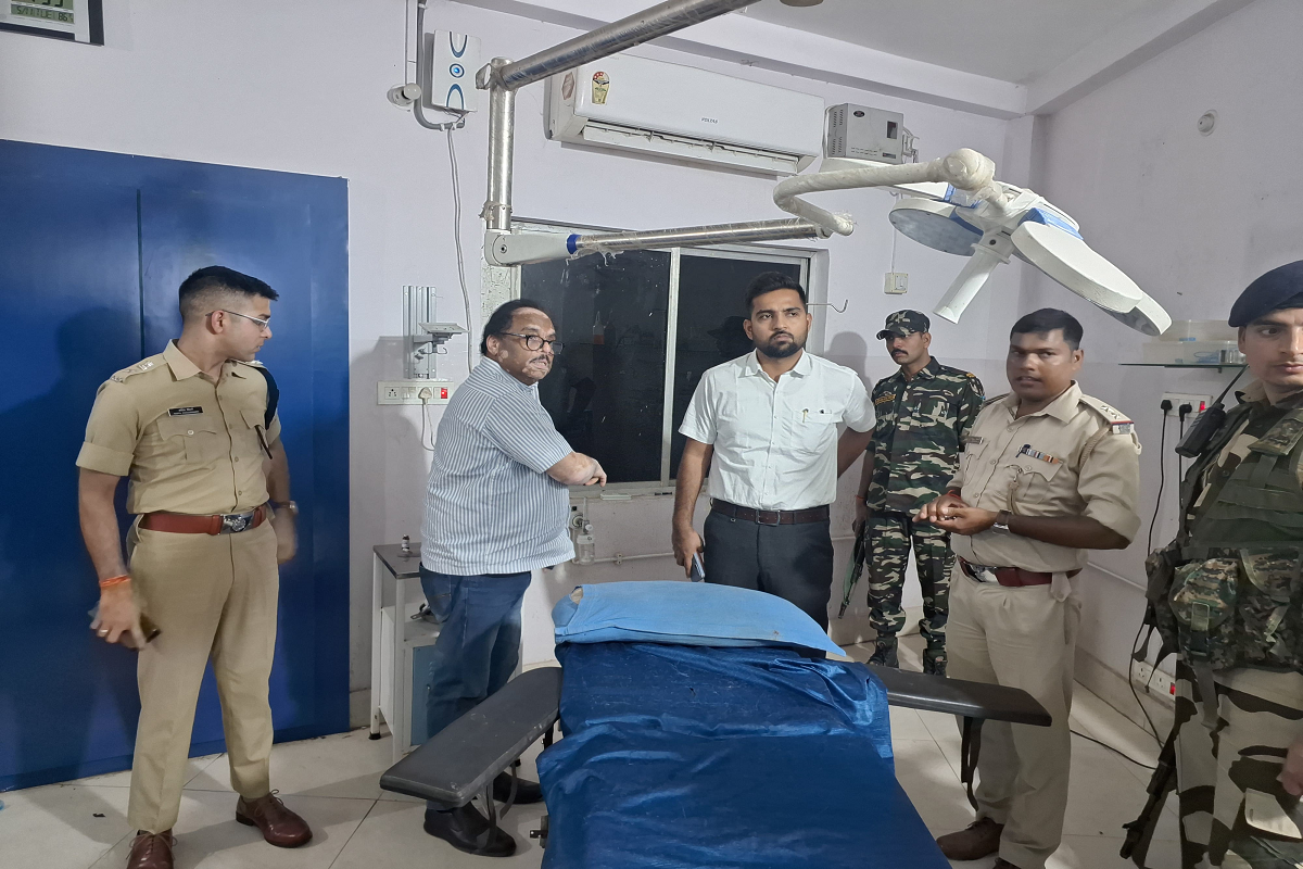 इलाज के दौरान जच्चा- बच्चा की मौत, पलामू डीसी ने अस्पताल को कराया सील