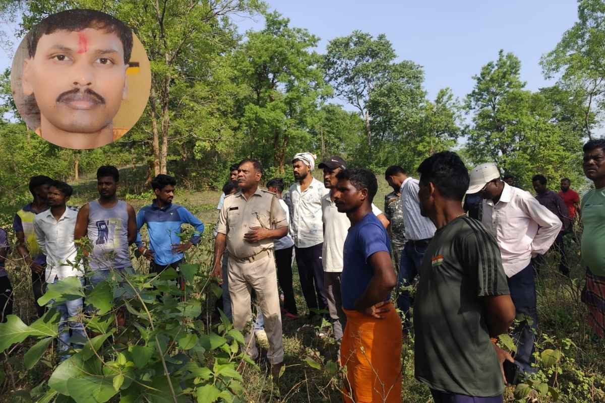 रामगढ़ : डीआरडीओ कर्मी का पेड़ से लटका मिला शव, गांव में शोक की लहर