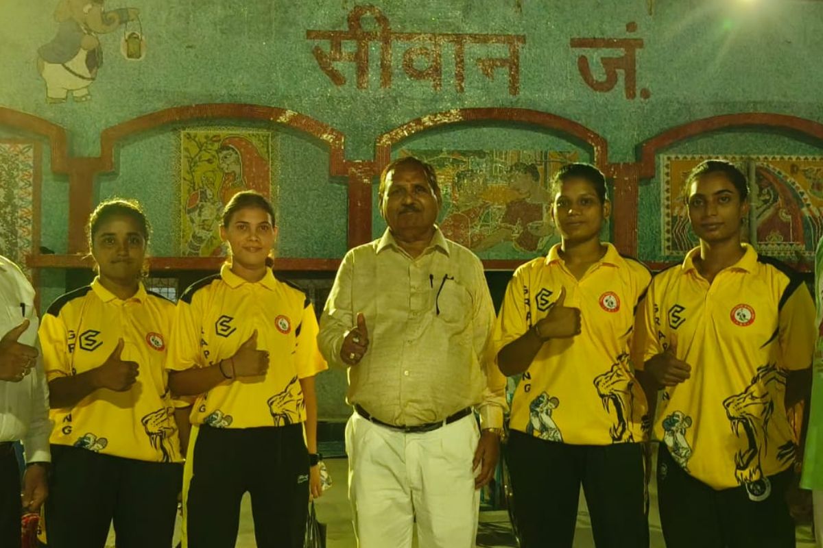 सीवान की बेटियां राष्ट्रीय ग्रैपलिंग चैंपियनशिप में दिखाएंगी दम, असम में बिहार के लिए जीतेंगी पदक