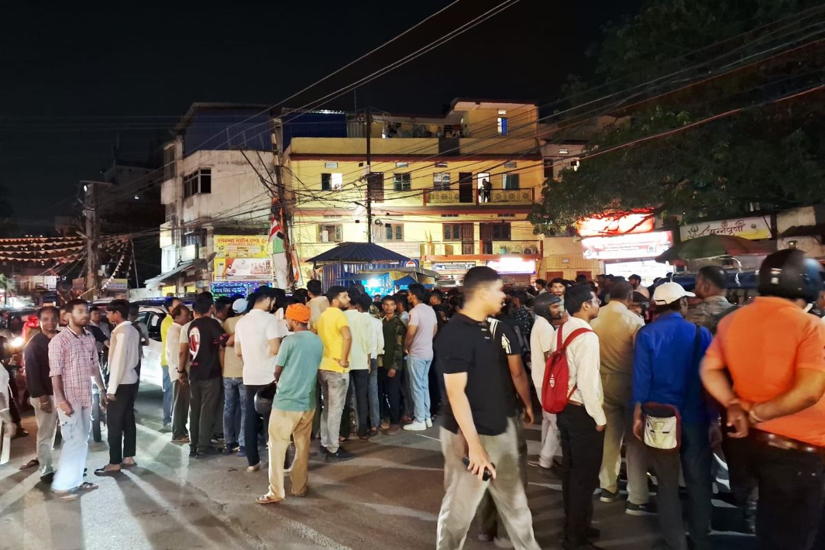 रांची: परीक्षा का फॉर्म भरकर लौट रहे पुलिसकर्मी के बेटे को 7 युवकों ने पीटा, कोकर-लालपुर रोड जाम