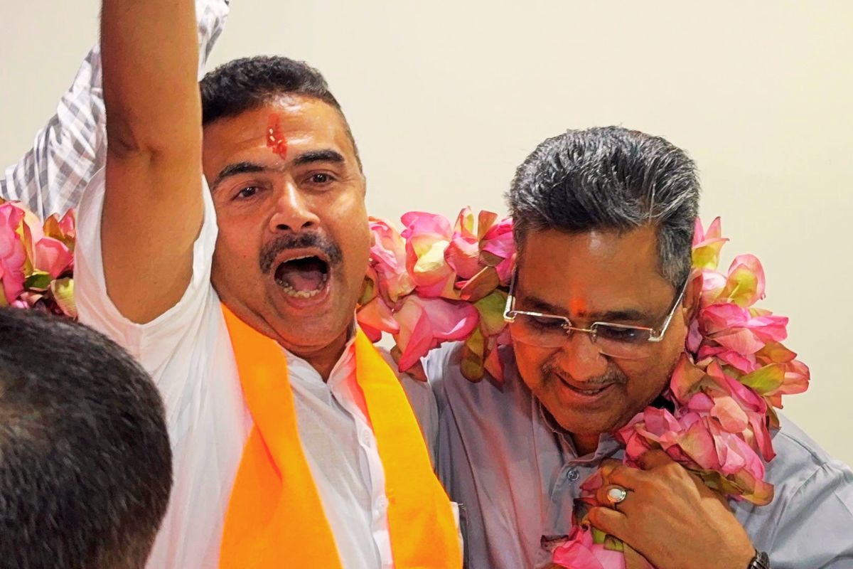 शुभेंदु अधिकारी ने कैसे ममता बनर्जी को हराकर पूरे बंगाल को कर दिया भगवामय, पढ़ें जायंट किलर के उदय की पूरी कहानी