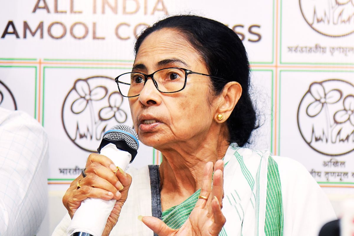 वोटर लिस्ट की ‘सफाई’ ने बदल दी बंगाल की किस्मत, SIR ने बिगाड़ा ममता बनर्जी का खेल